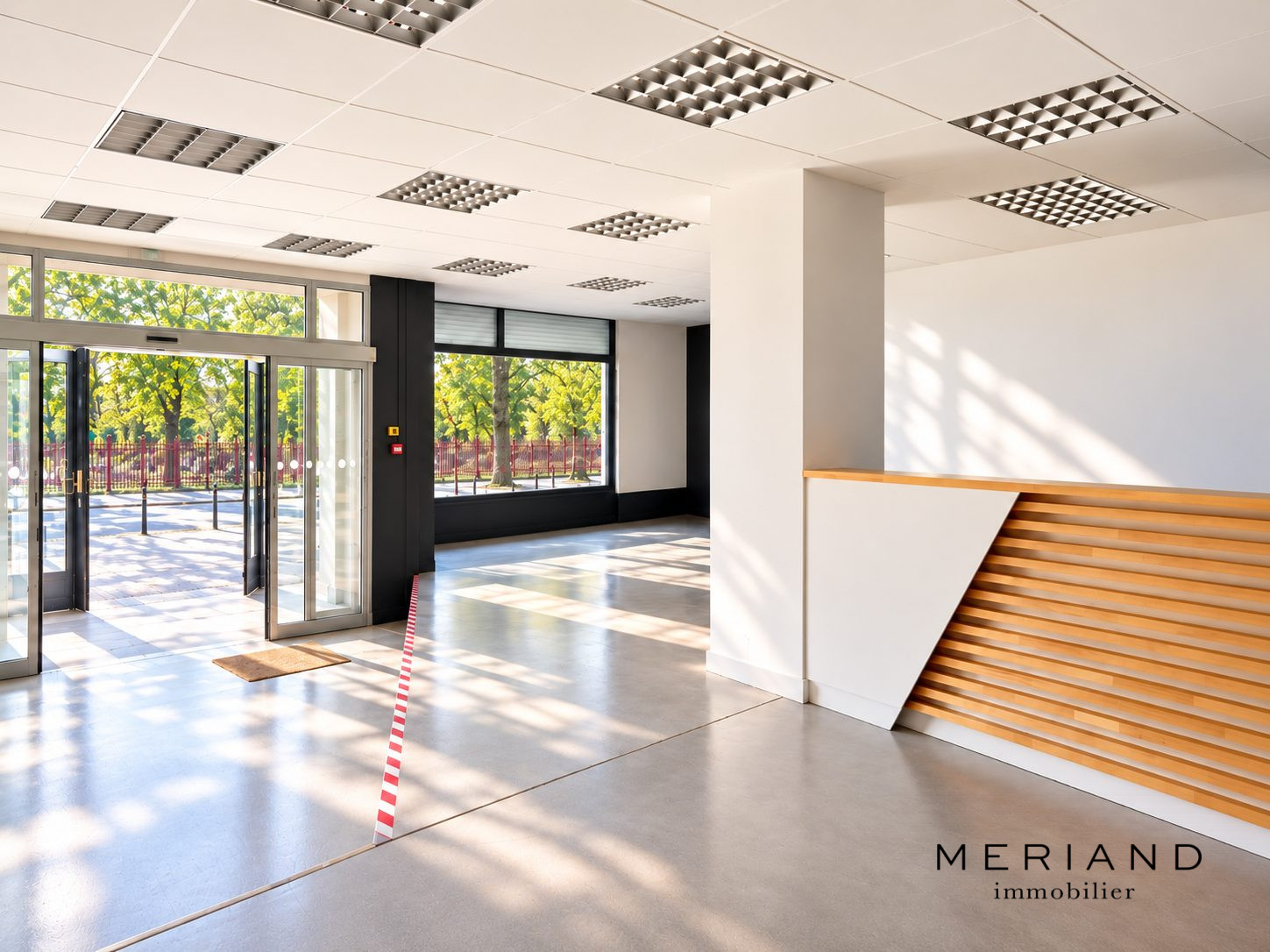 Lire la suite à propos de l’article Local commercial de plus de 330 m² — Jean-Baptiste Lebas, Lille.